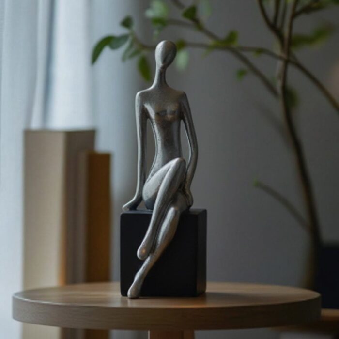 Figura Femenina Eleganza