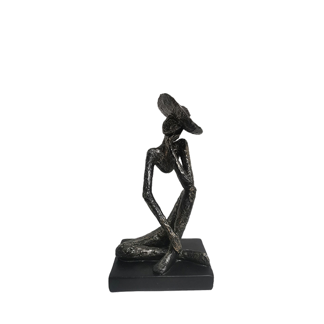 Mujer Sentada Atrevida Alba